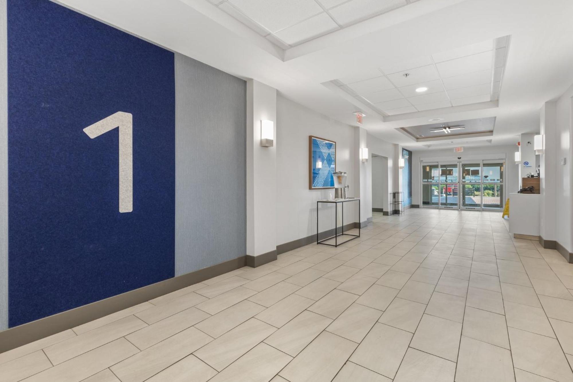 Holiday Inn Express Hotel & Suites Starkville, An Ihg Hotel Ngoại thất bức ảnh