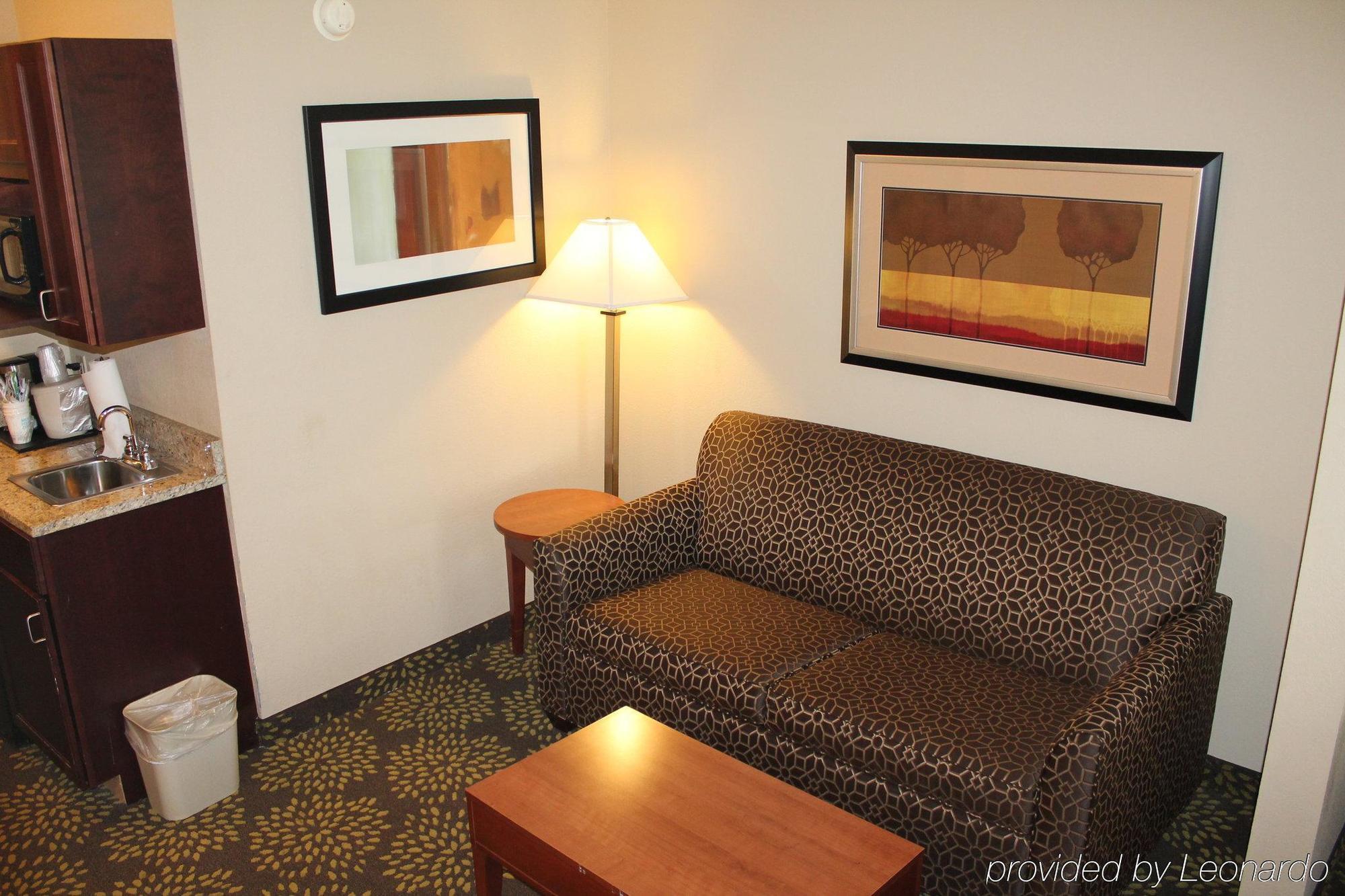 Holiday Inn Express Hotel & Suites Starkville, An Ihg Hotel Ngoại thất bức ảnh