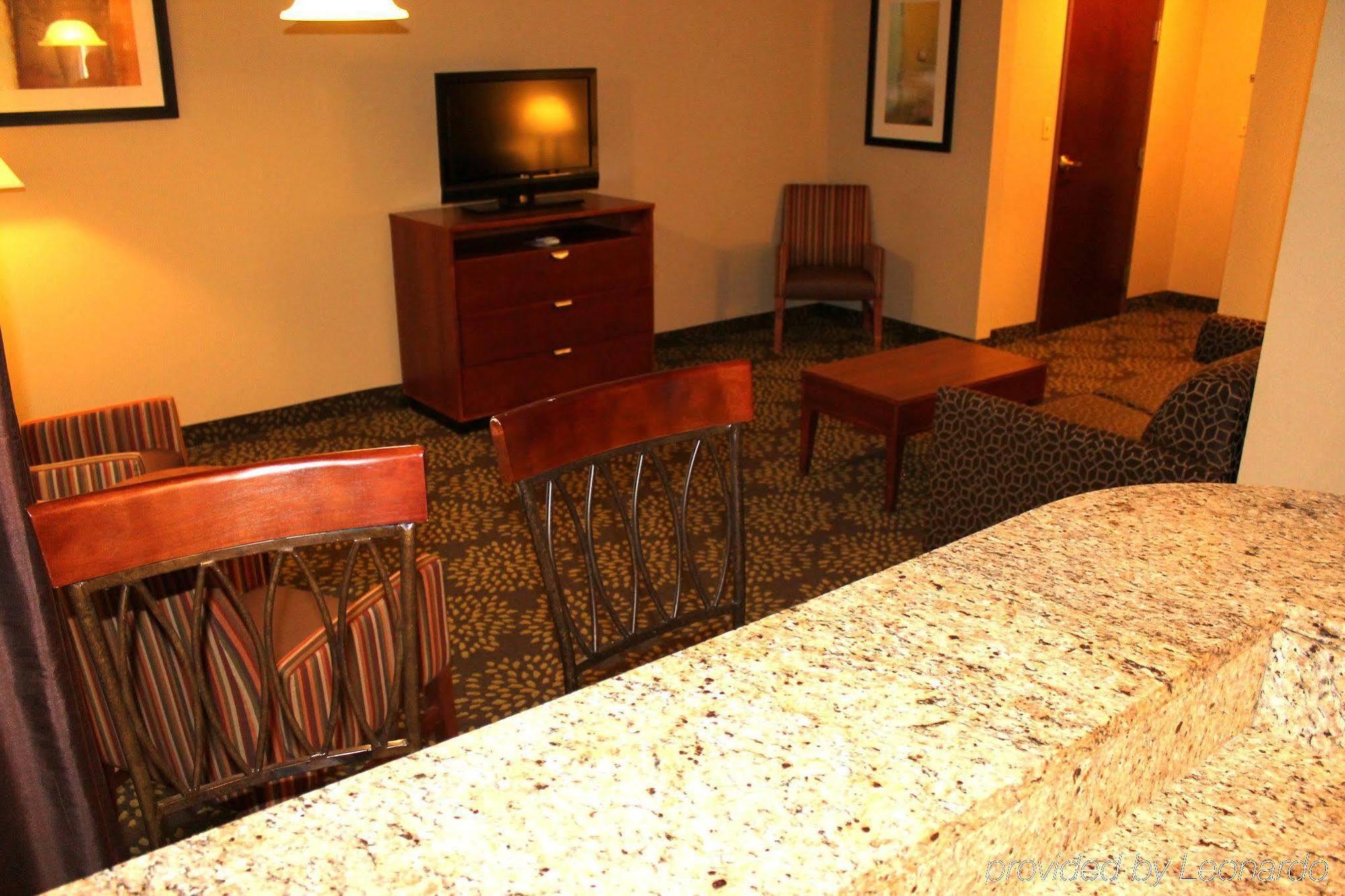 Holiday Inn Express Hotel & Suites Starkville, An Ihg Hotel Ngoại thất bức ảnh